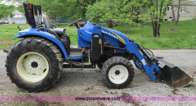 image for item G9128 2009 New Holland Boomer 3040 MFWD tractor