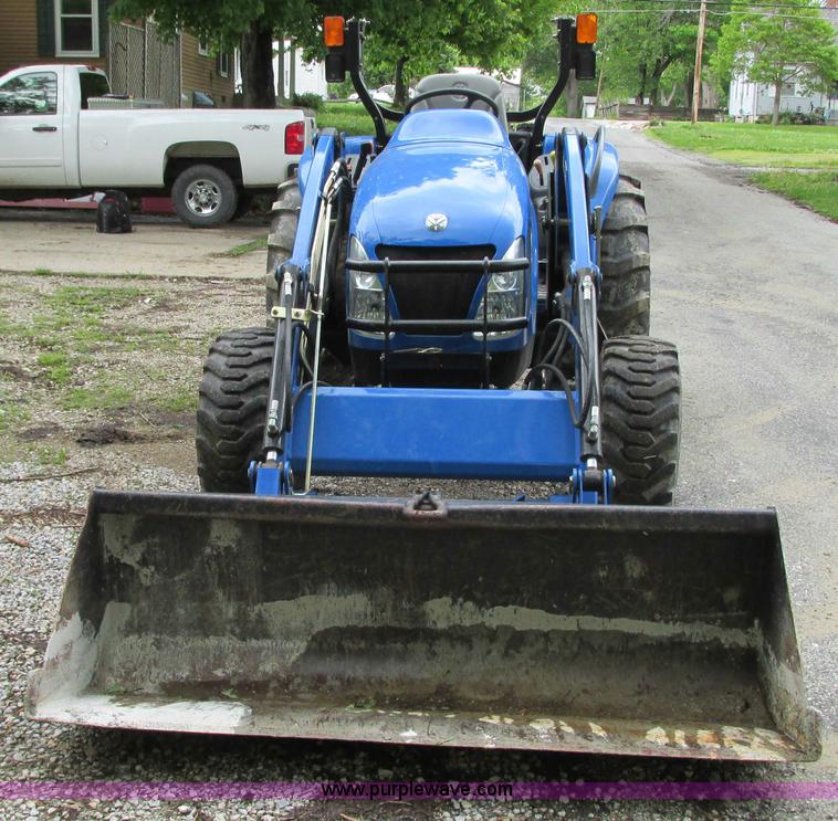 image for item G9128 2009 New Holland Boomer 3040 MFWD tractor