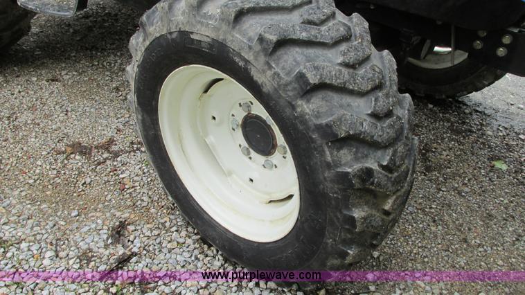 image for item G9128 2009 New Holland Boomer 3040 MFWD tractor