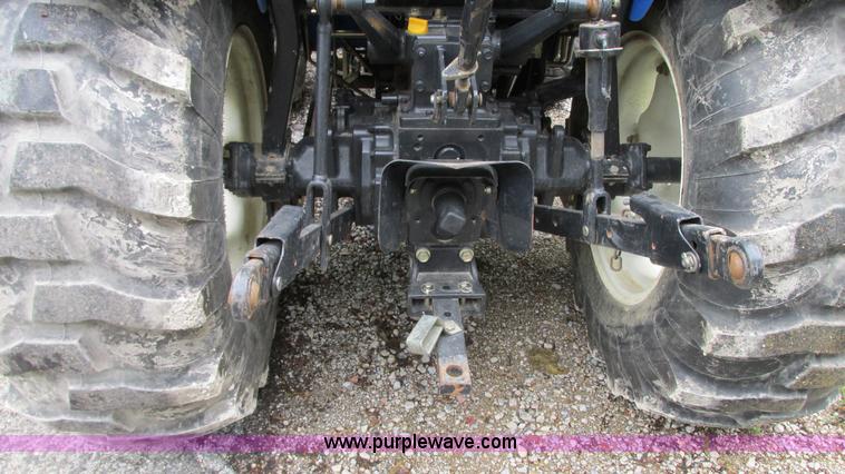image for item G9128 2009 New Holland Boomer 3040 MFWD tractor
