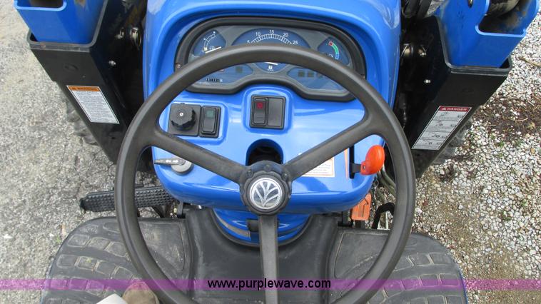 image for item G9128 2009 New Holland Boomer 3040 MFWD tractor