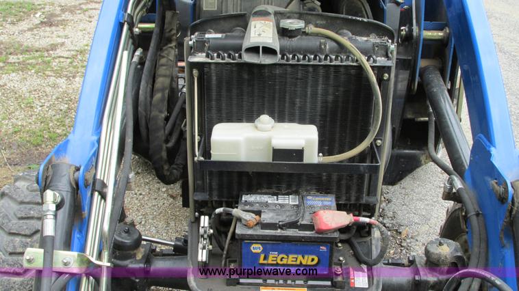 image for item G9128 2009 New Holland Boomer 3040 MFWD tractor