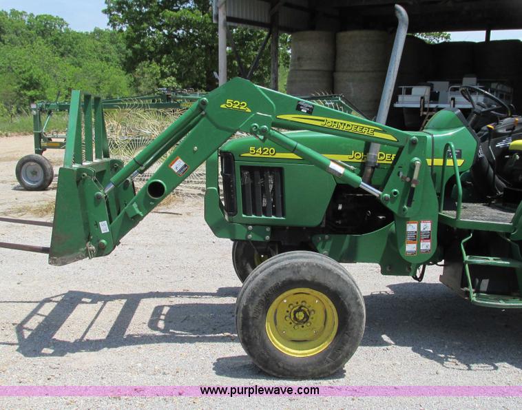 image for item G9300 2004 John Deere 5420 tractor