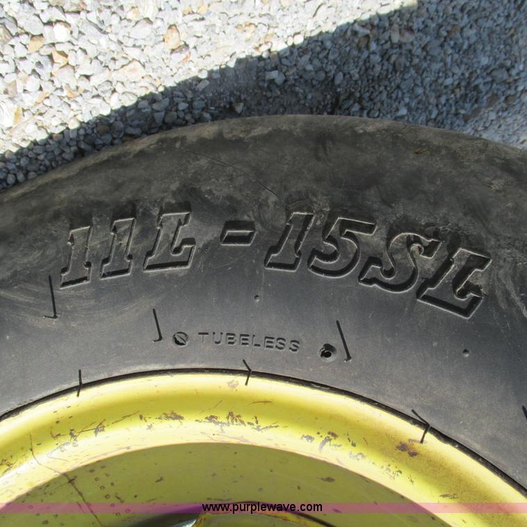 image for item G9300 2004 John Deere 5420 tractor