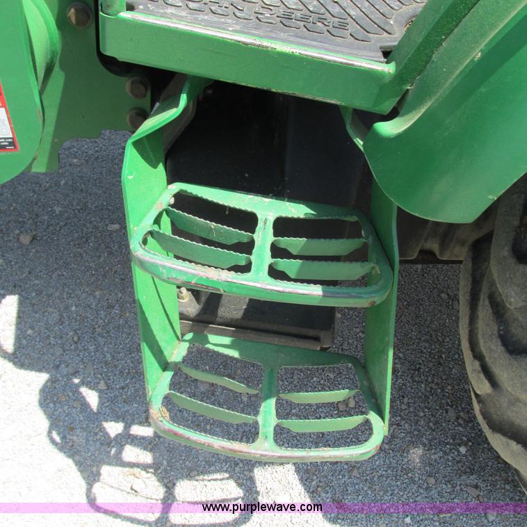 image for item G9300 2004 John Deere 5420 tractor