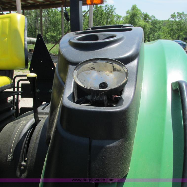 image for item G9300 2004 John Deere 5420 tractor