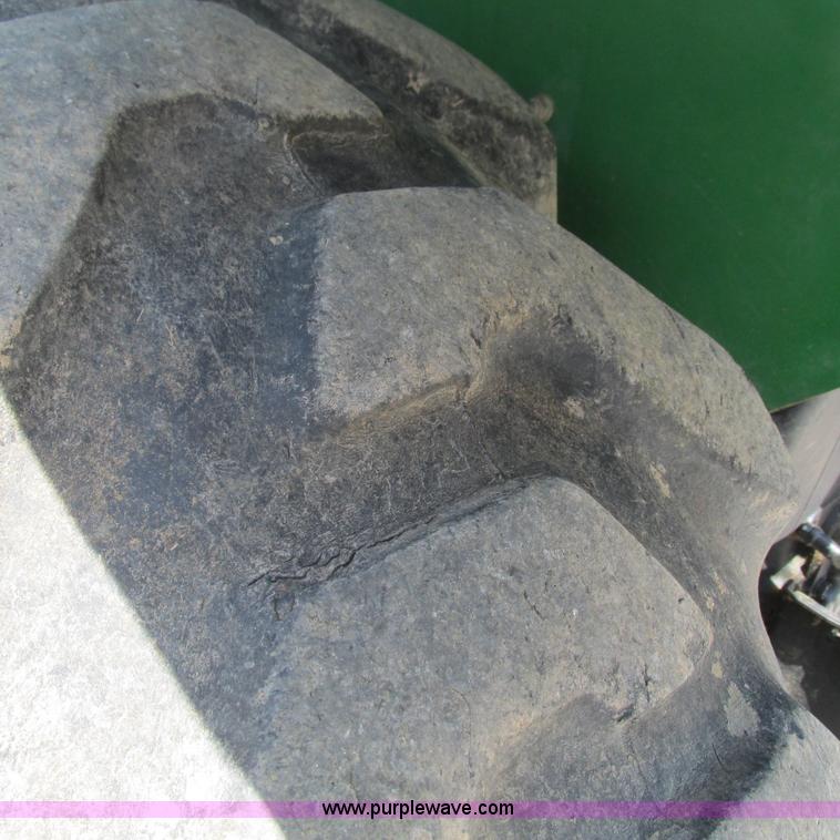 image for item G9300 2004 John Deere 5420 tractor