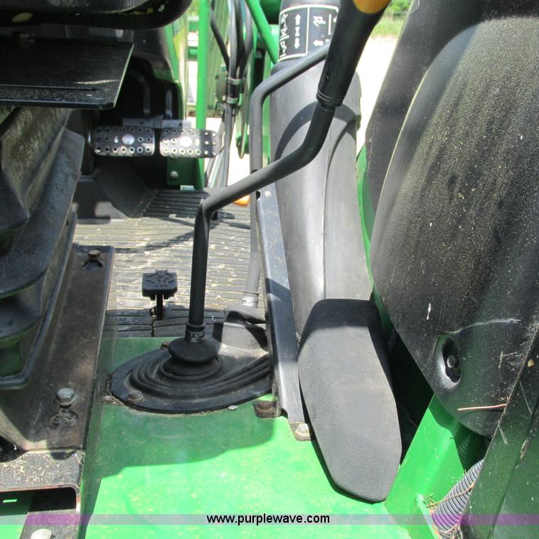 image for item G9300 2004 John Deere 5420 tractor