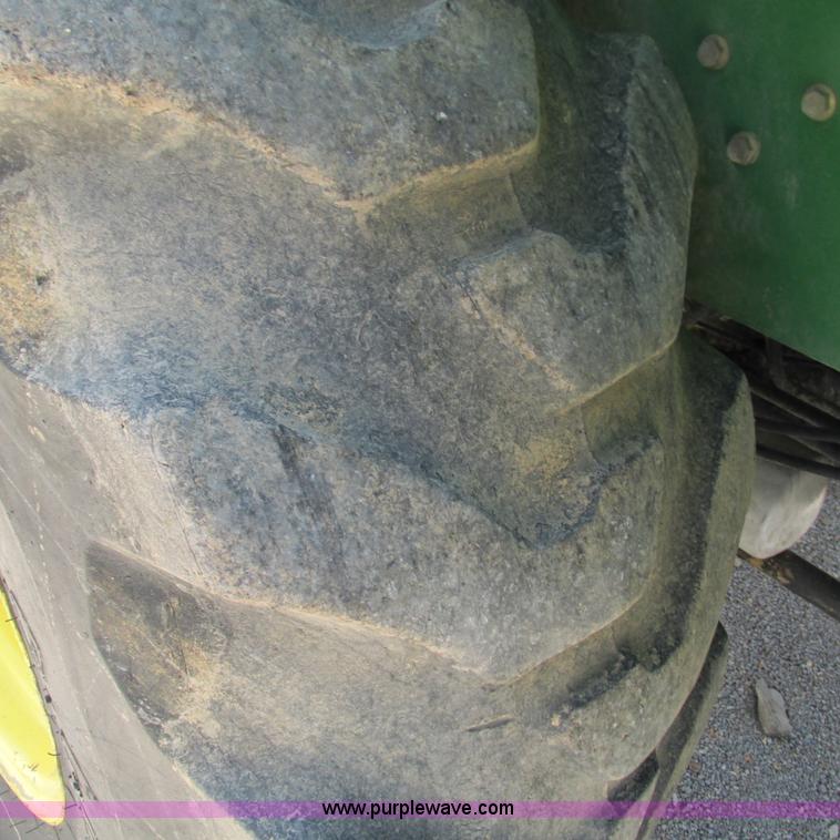 image for item G9300 2004 John Deere 5420 tractor