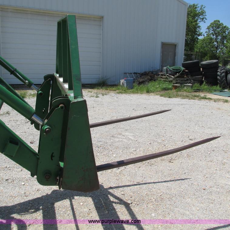 image for item G9300 2004 John Deere 5420 tractor