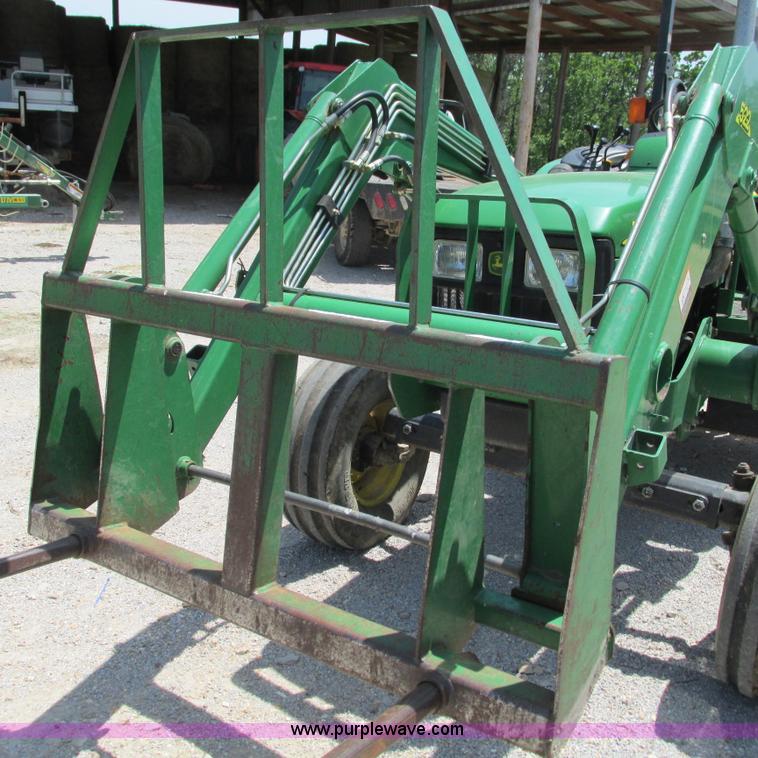 image for item G9300 2004 John Deere 5420 tractor