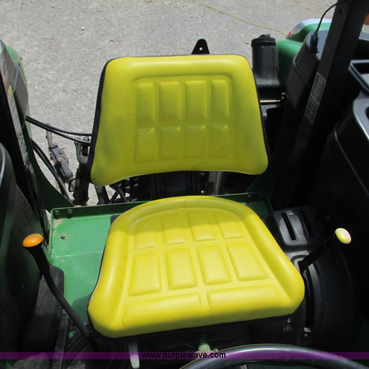 image for item G9300 2004 John Deere 5420 tractor