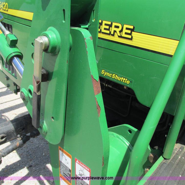 image for item G9300 2004 John Deere 5420 tractor