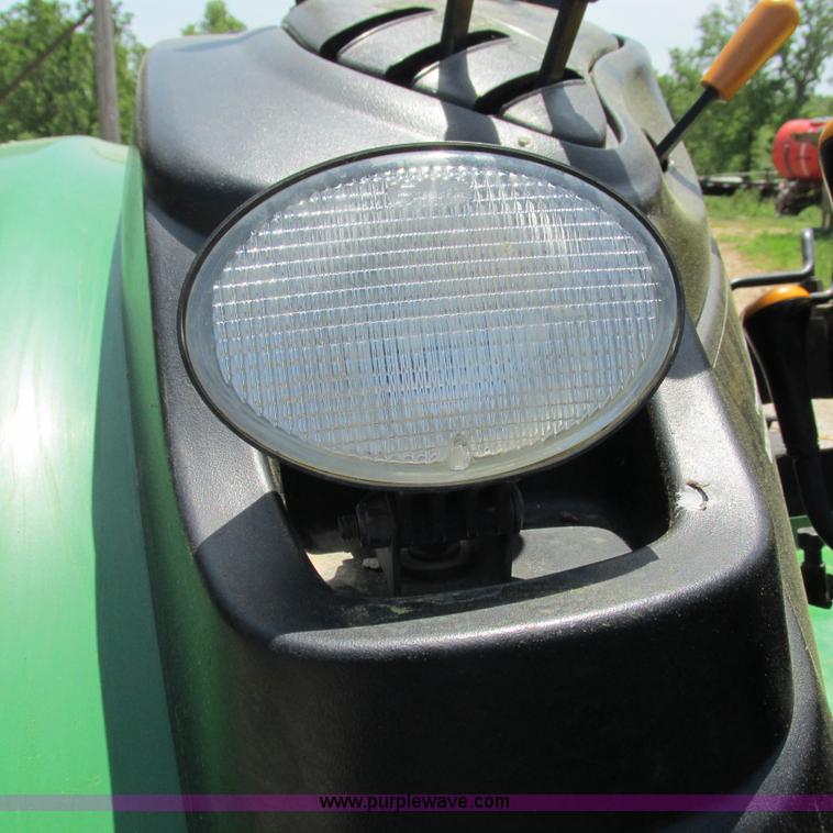 image for item G9300 2004 John Deere 5420 tractor