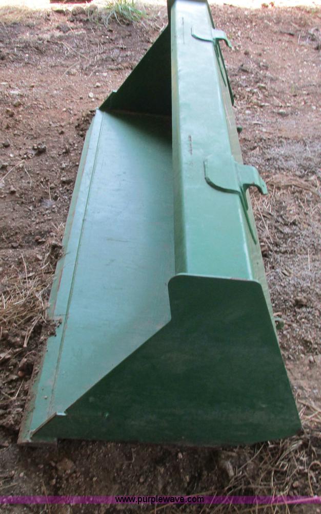 image for item G9300 2004 John Deere 5420 tractor