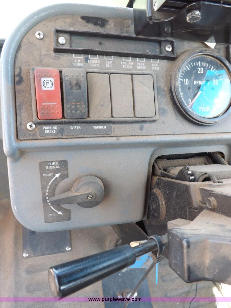 image for item H1855 Tyler Patriot XL self-propelled sprayer