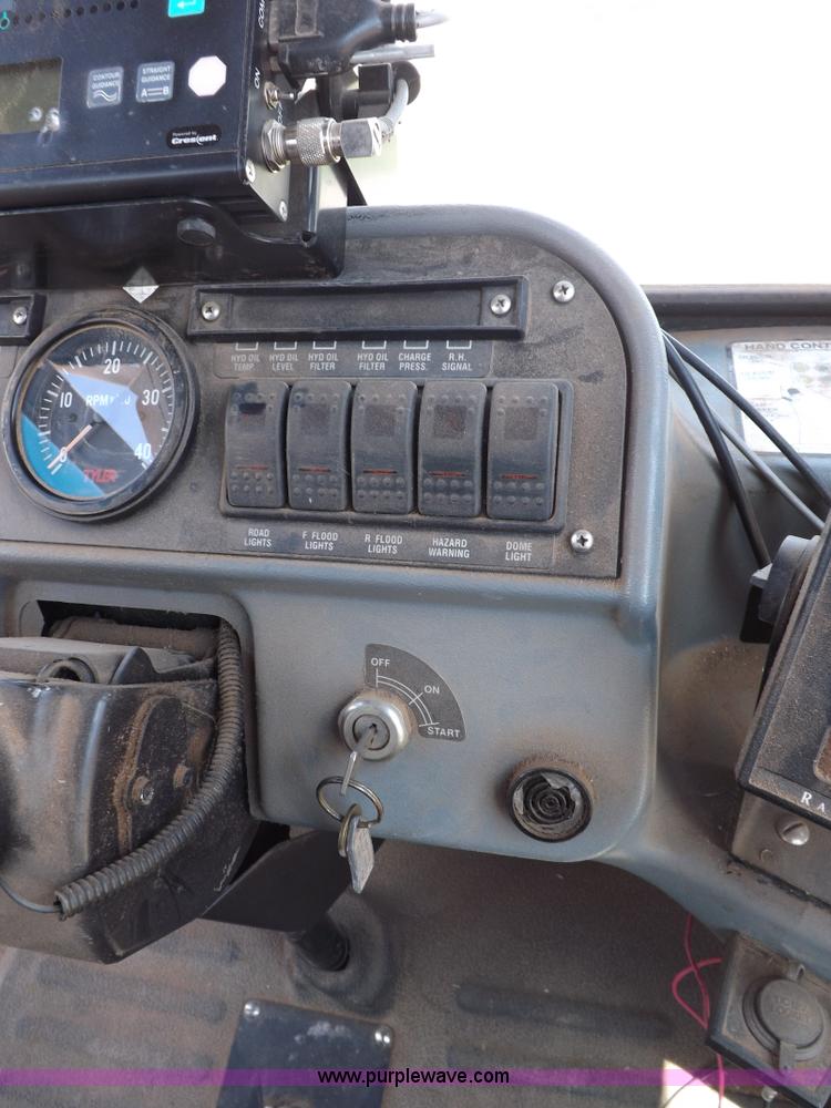 image for item H1855 Tyler Patriot XL self-propelled sprayer