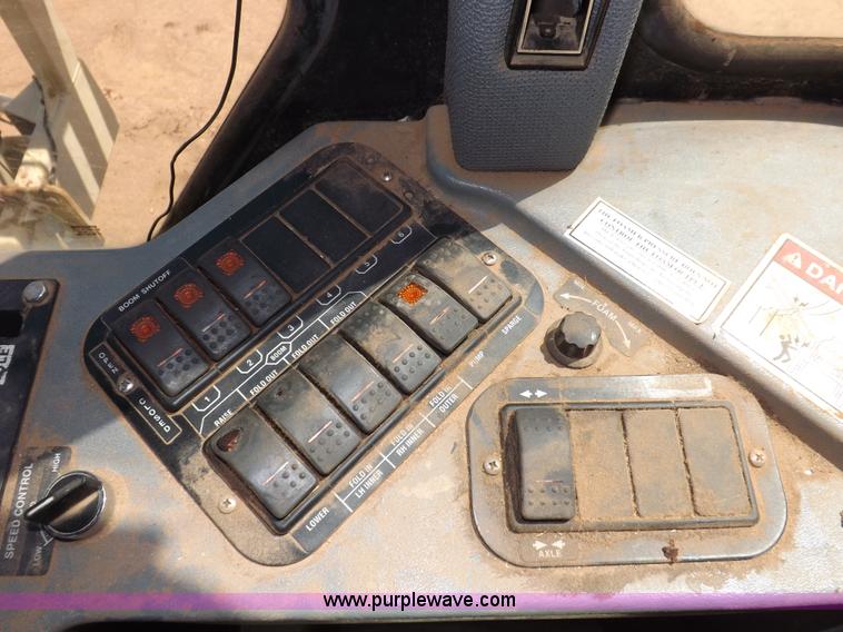 image for item H1855 Tyler Patriot XL self-propelled sprayer