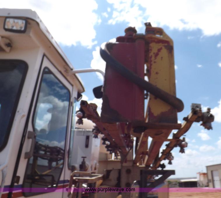 image for item H1855 Tyler Patriot XL self-propelled sprayer