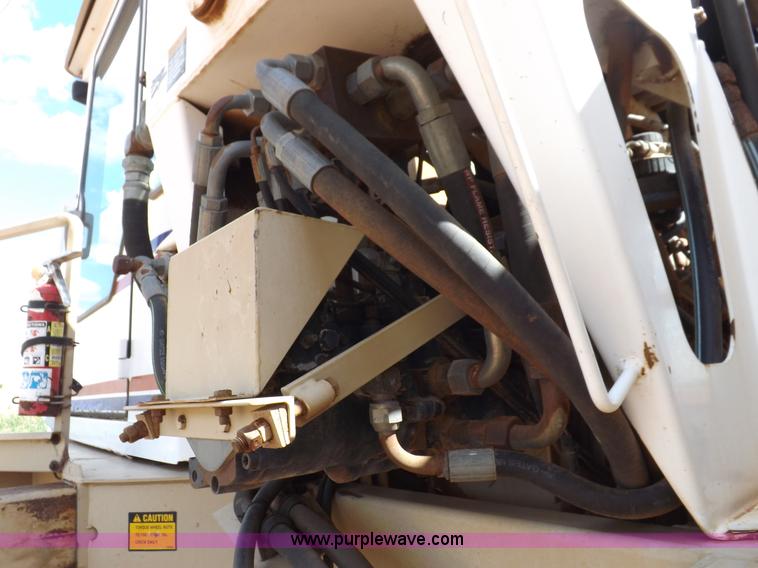 image for item H1855 Tyler Patriot XL self-propelled sprayer