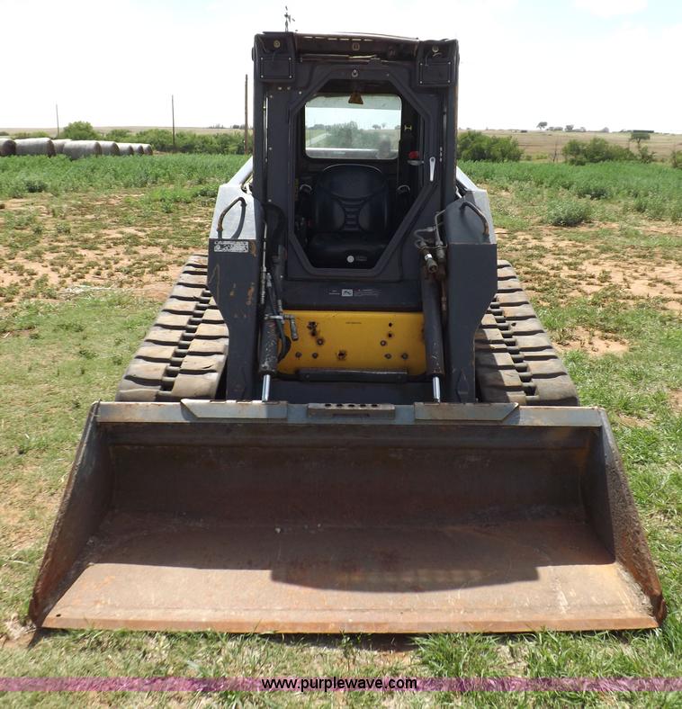 image for item H1856 2006 New Holland C190 track skid steer