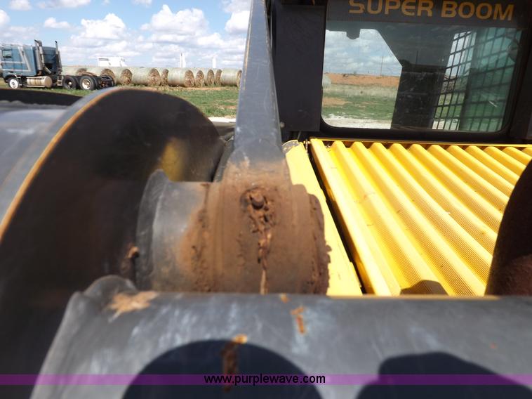 image for item H1856 2006 New Holland C190 track skid steer