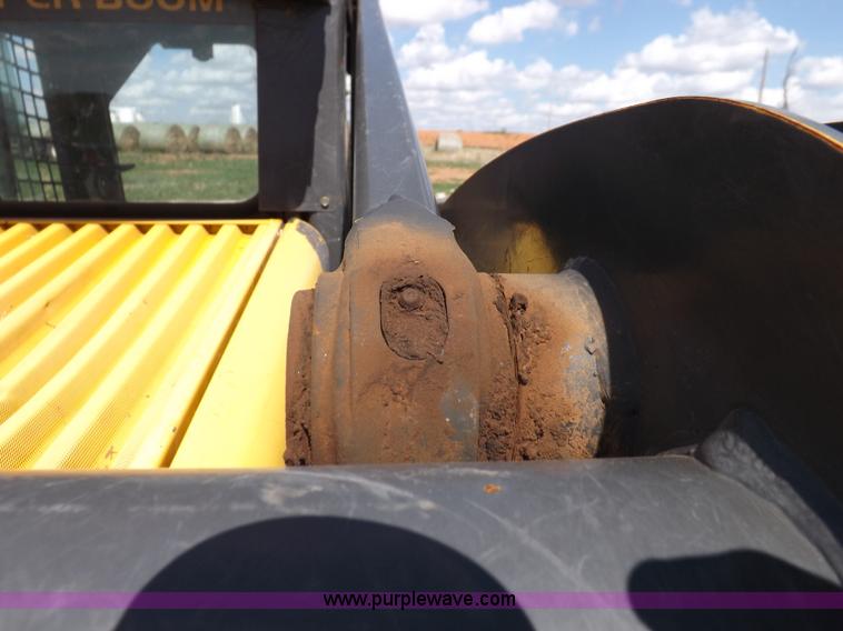 image for item H1856 2006 New Holland C190 track skid steer