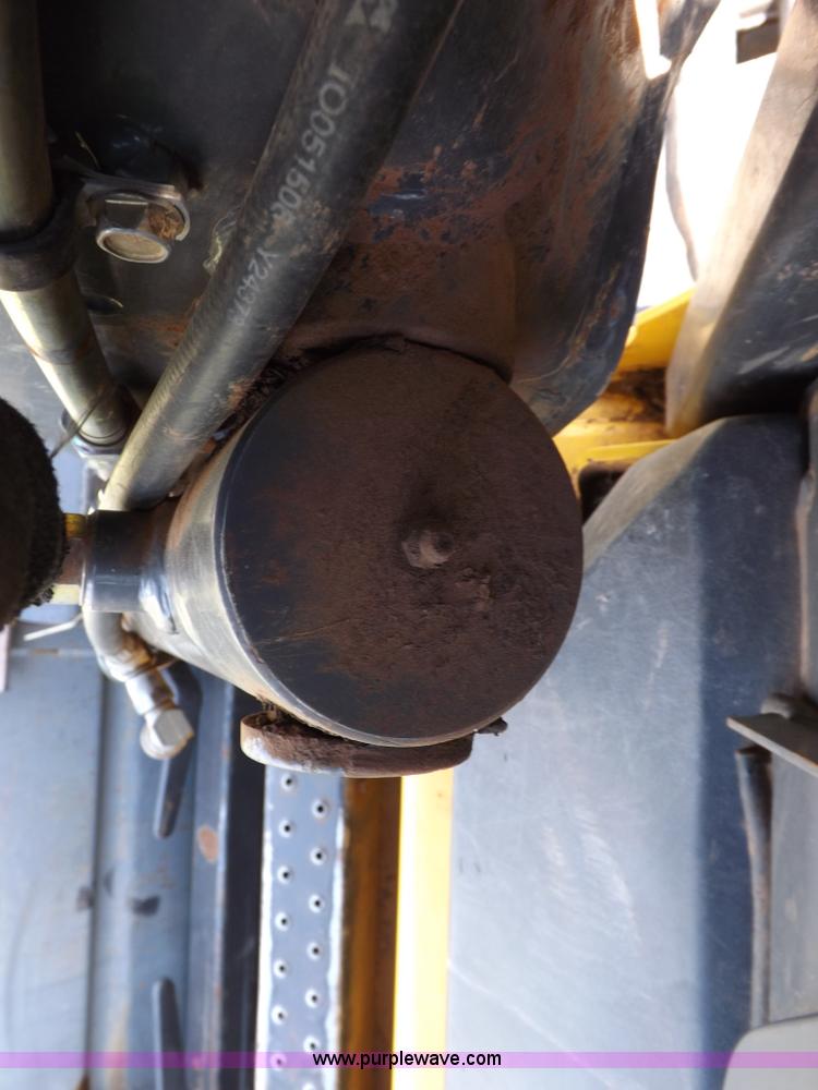 image for item H1856 2006 New Holland C190 track skid steer