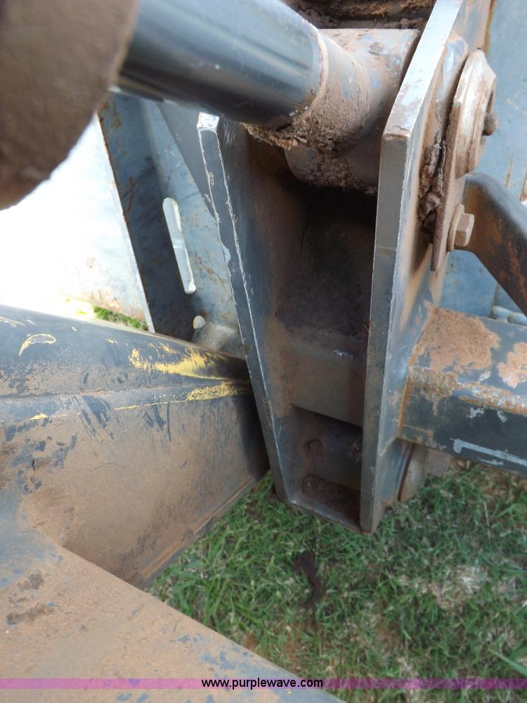 image for item H1856 2006 New Holland C190 track skid steer