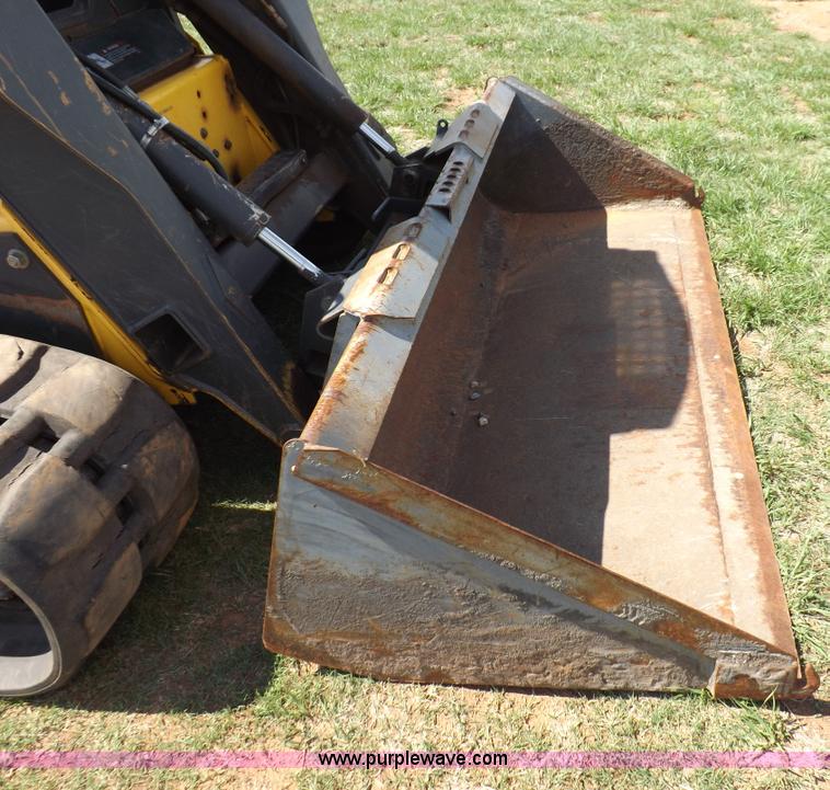 image for item H1856 2006 New Holland C190 track skid steer