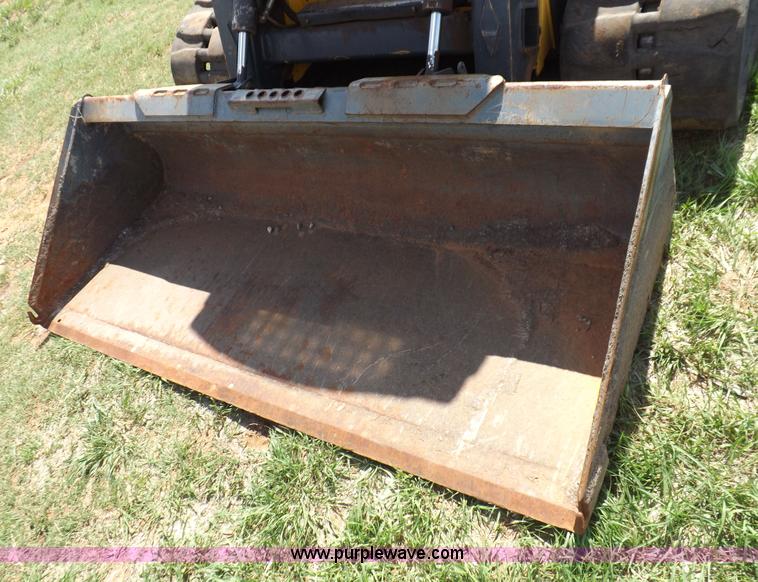 image for item H1856 2006 New Holland C190 track skid steer