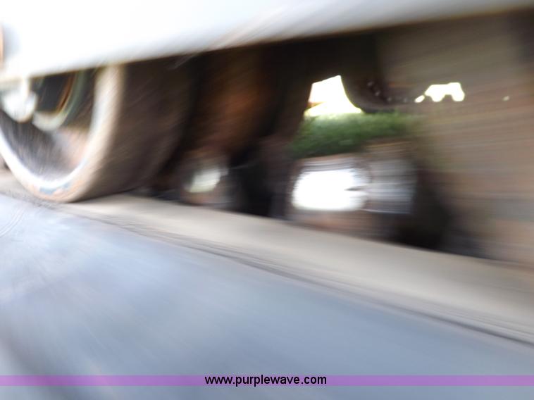 image for item H1856 2006 New Holland C190 track skid steer