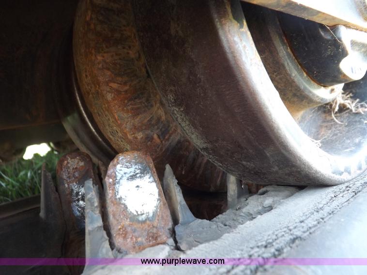 image for item H1856 2006 New Holland C190 track skid steer