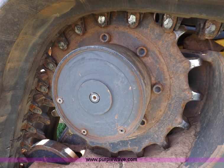 image for item H1856 2006 New Holland C190 track skid steer