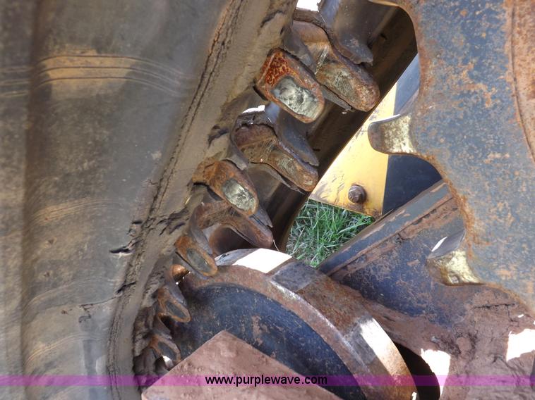 image for item H1856 2006 New Holland C190 track skid steer