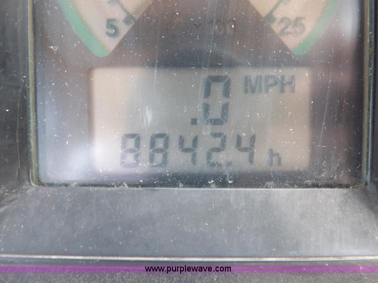 image for item H1897 1989 John Deere 4955 tractor