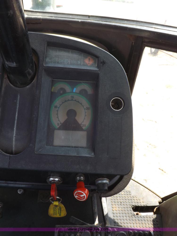 image for item H1897 1989 John Deere 4955 tractor