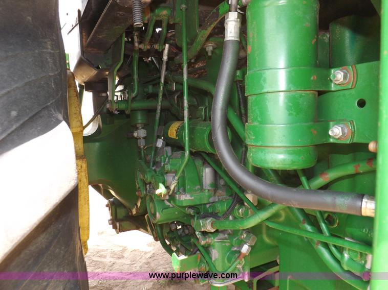 image for item H1897 1989 John Deere 4955 tractor