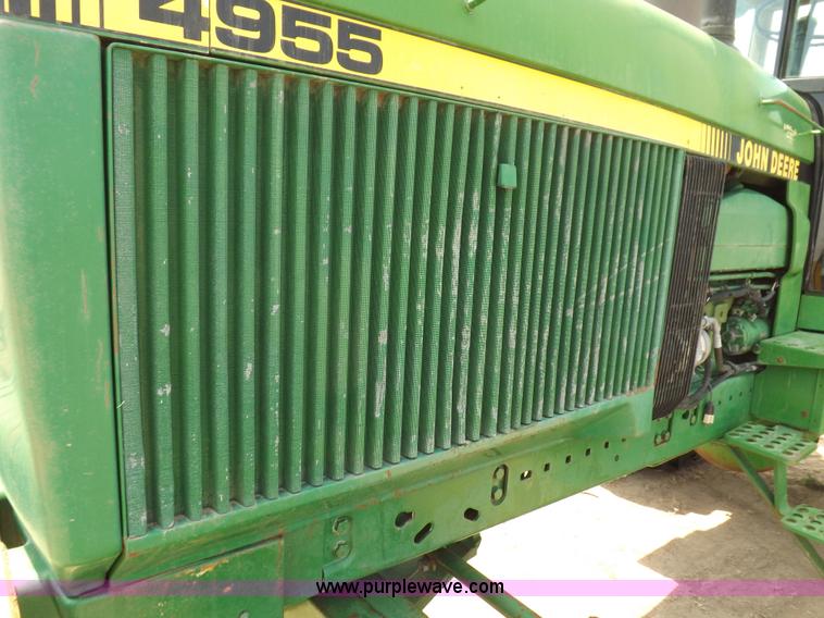 image for item H1897 1989 John Deere 4955 tractor