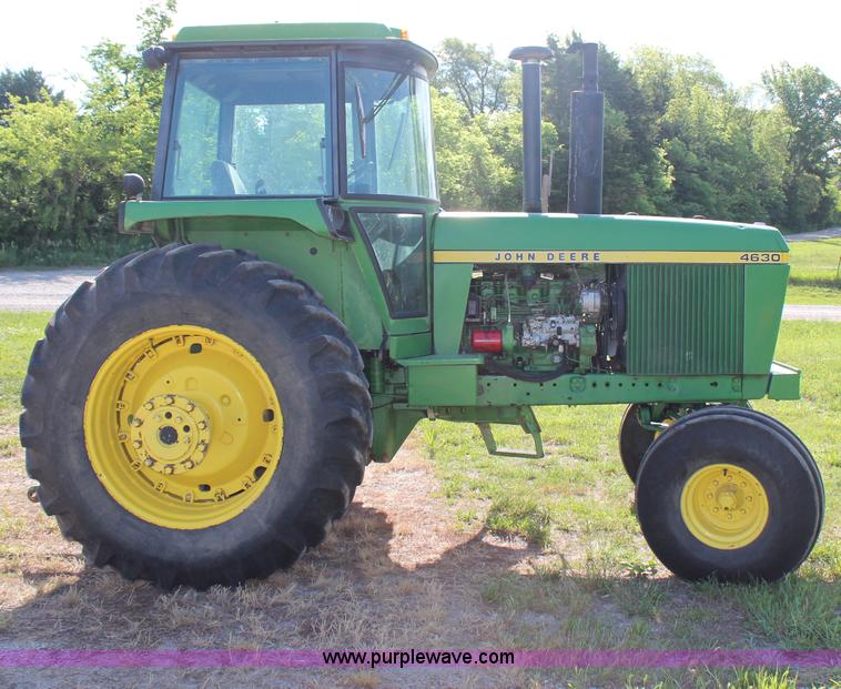 image for item H2530 1974 John Deere 4630 tractor