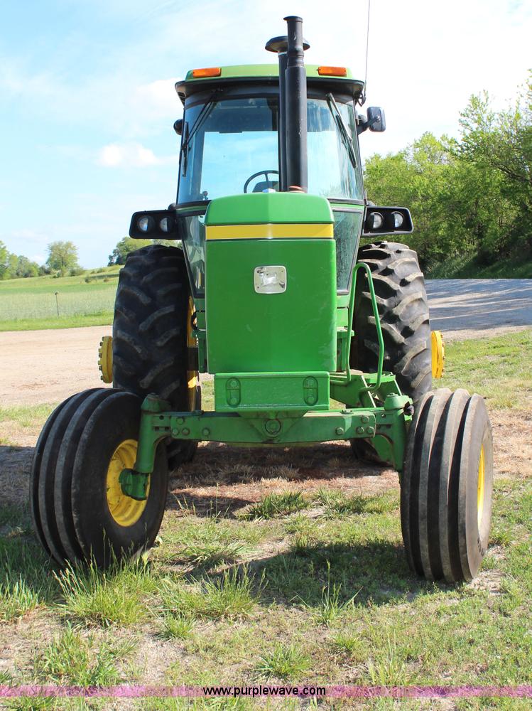 image for item H2530 1974 John Deere 4630 tractor