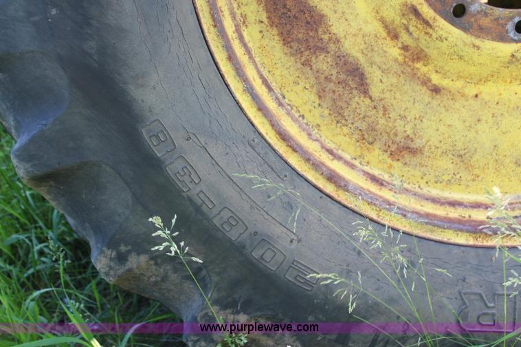 image for item H2530 1974 John Deere 4630 tractor