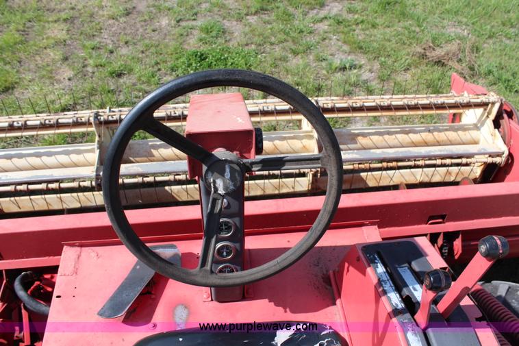 image for item H2531 Hesston 6600 self-propelled swather