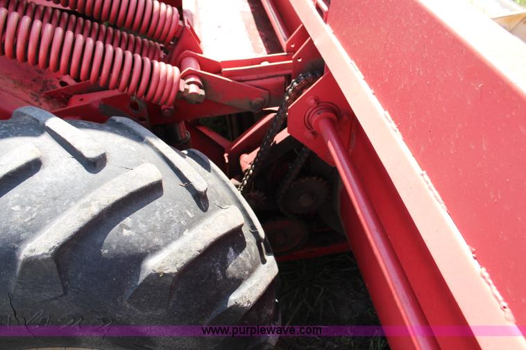 image for item H2531 Hesston 6600 self-propelled swather