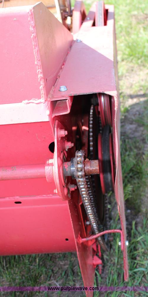 image for item H2531 Hesston 6600 self-propelled swather