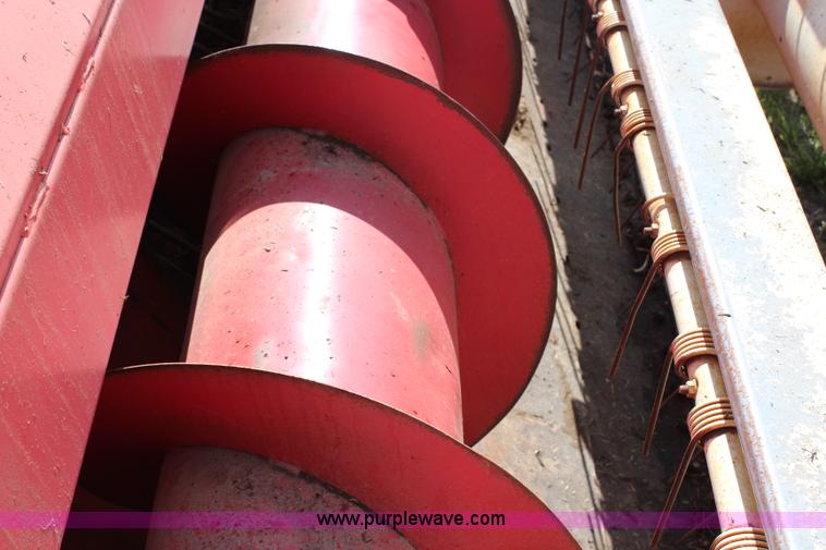 image for item H2531 Hesston 6600 self-propelled swather