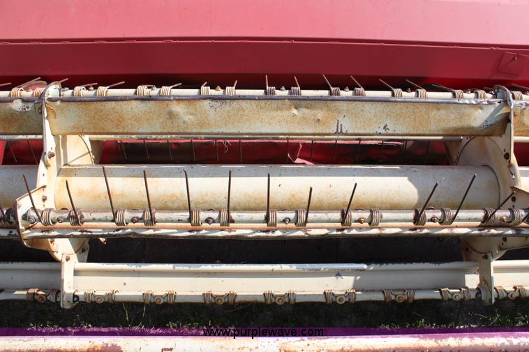 image for item H2531 Hesston 6600 self-propelled swather