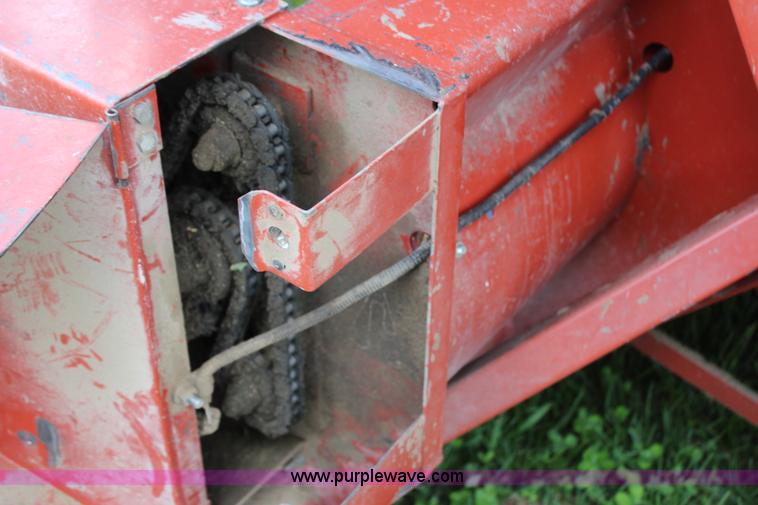 image for item H2532 1996 Hesston 4755 large square baler