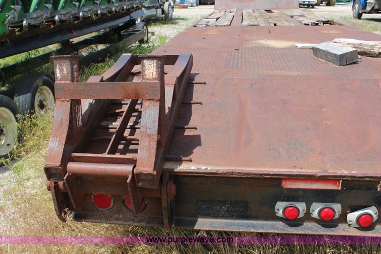 image for item H2540 1994 Atoka drop deck trailer