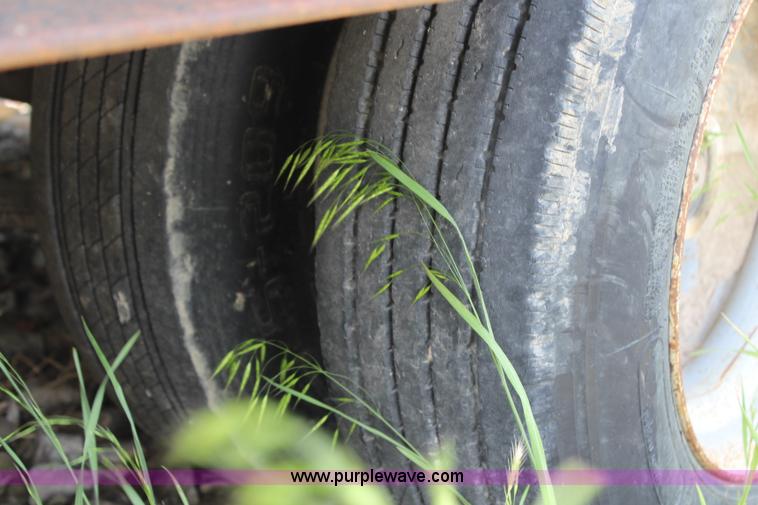 image for item H2540 1994 Atoka drop deck trailer